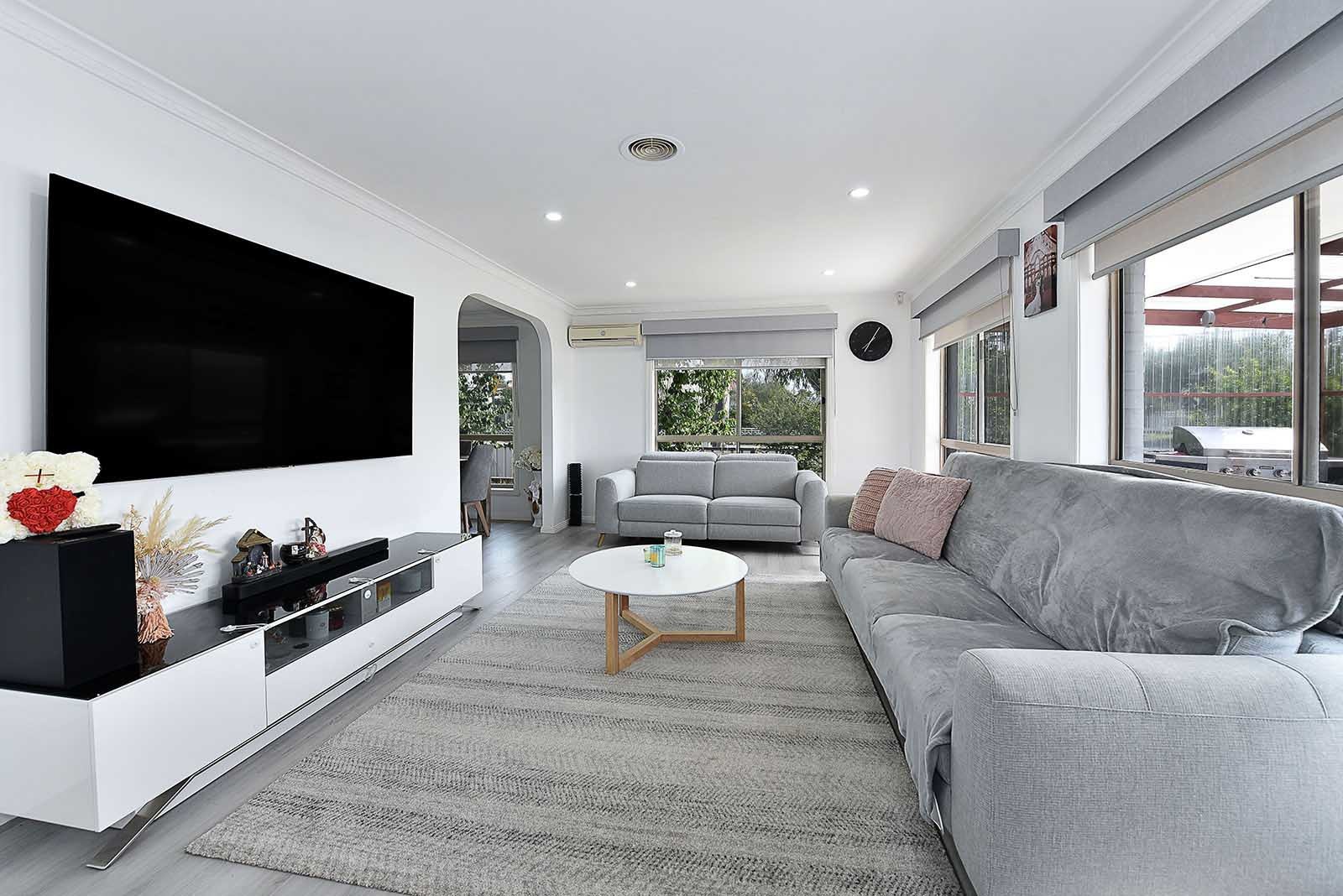 1 Rokewood Crescent, Meadow Heights, VIC 3048 - Thumbnail 1 - 10/04/2026