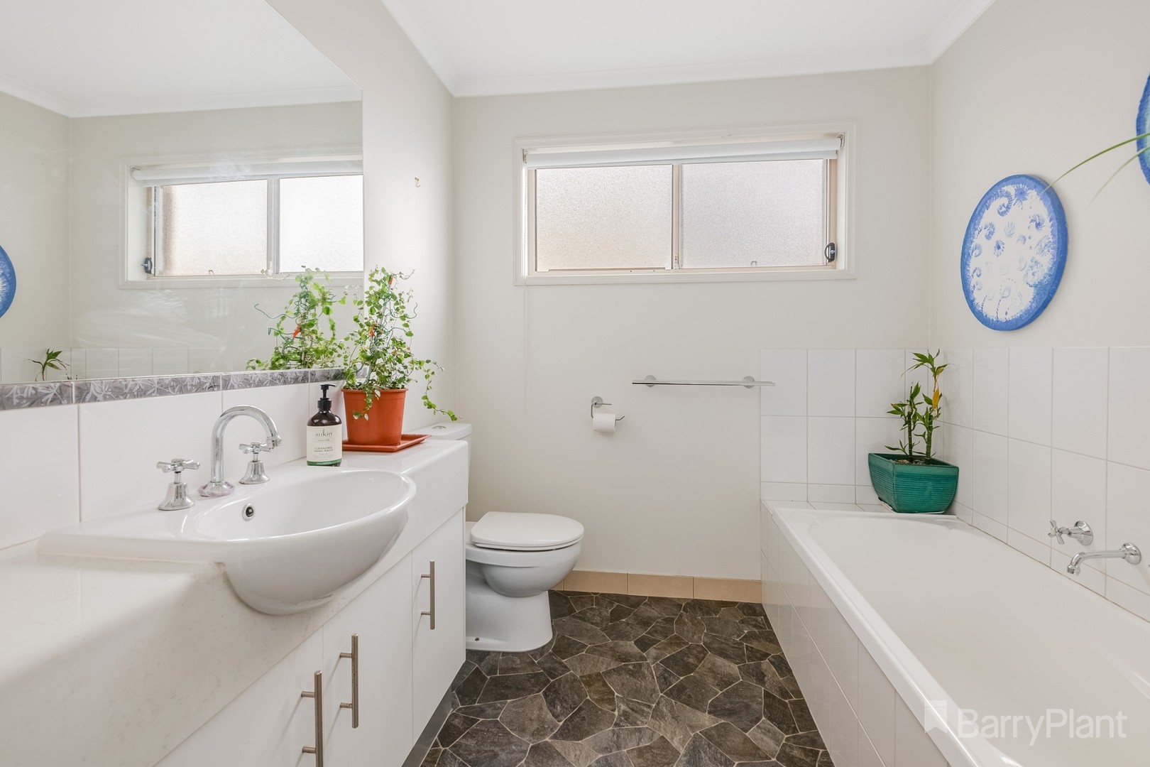 1 Rosewood Mews, Golden Square, VIC 3555, Golden Square - Thumbnail 3