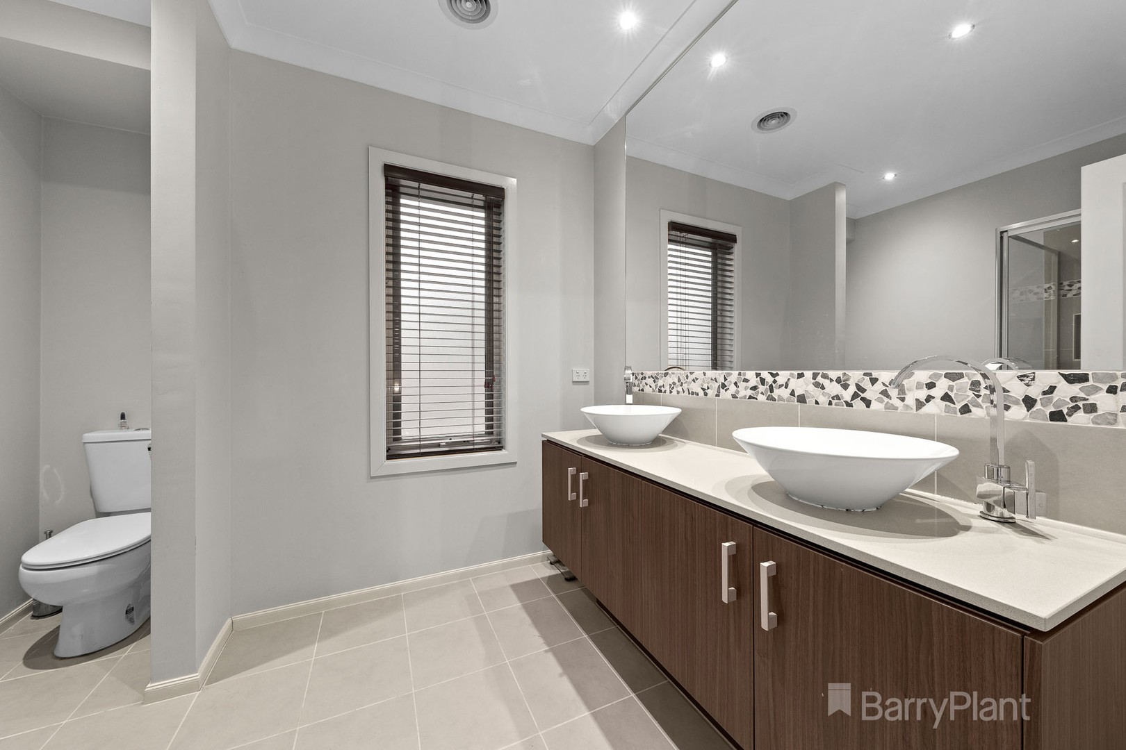 1 Saltair Court, Berwick, VIC 3806, Berwick - Thumbnail 3
