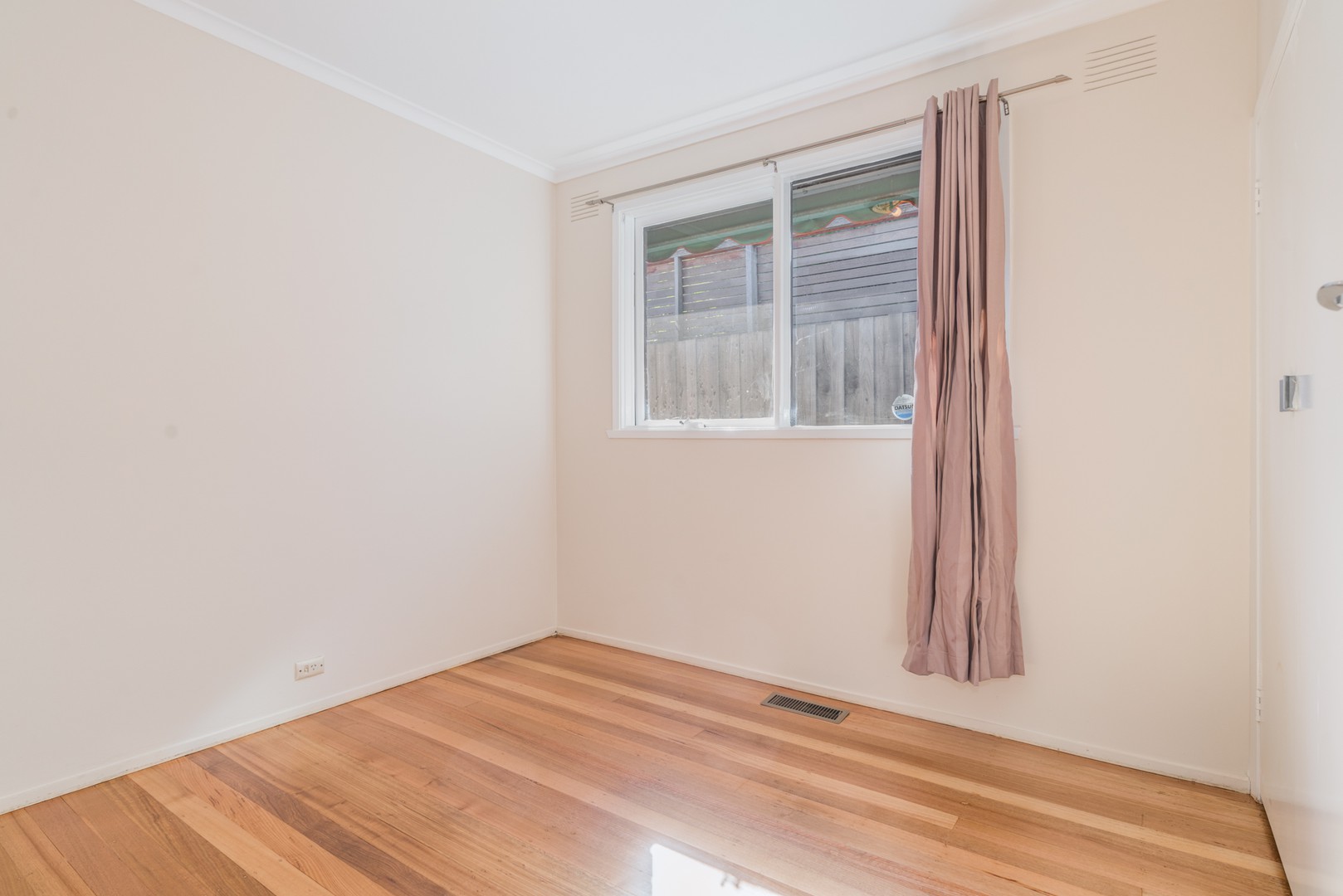 1 Santiago Street, Doncaster, VIC 3108, Doncaster - Thumbnail 4