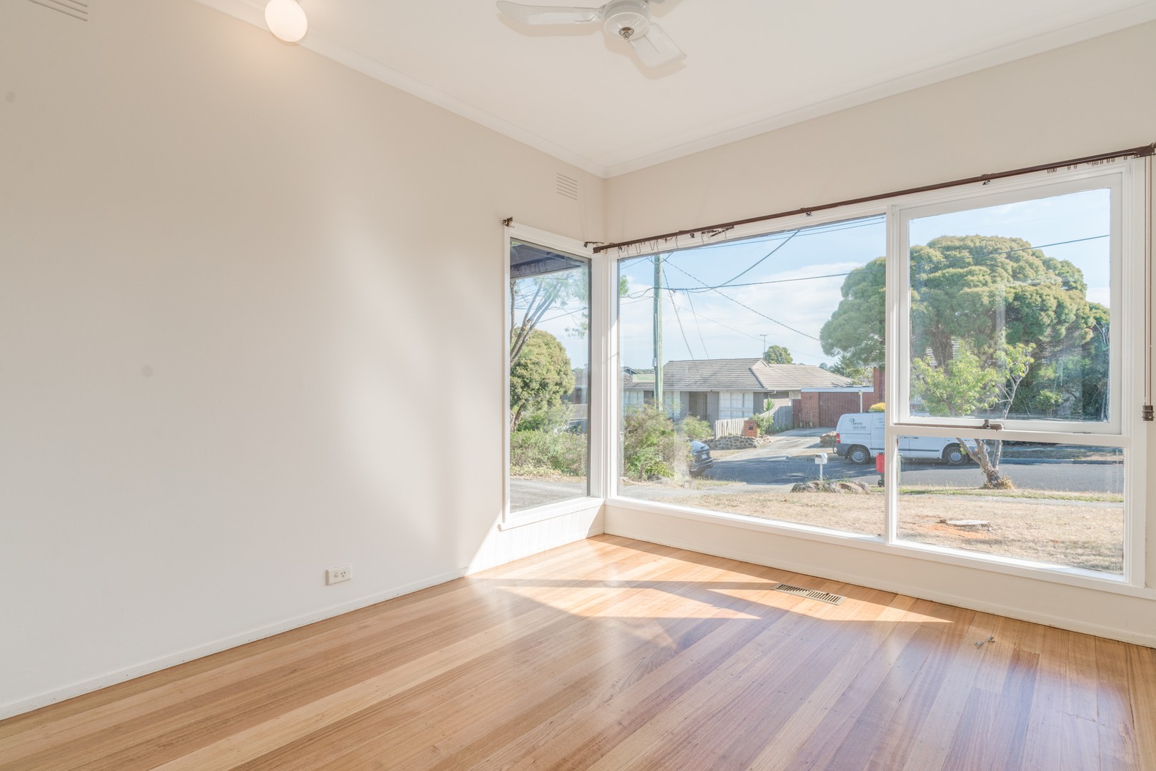 1 Santiago Street, Doncaster, VIC 3108, Doncaster - Thumbnail 7
