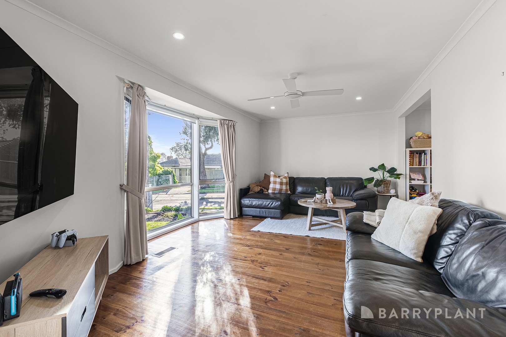 1 Sapphire Avenue, Boronia, VIC 3155 - Thumbnail 2 - 11/06/2026
