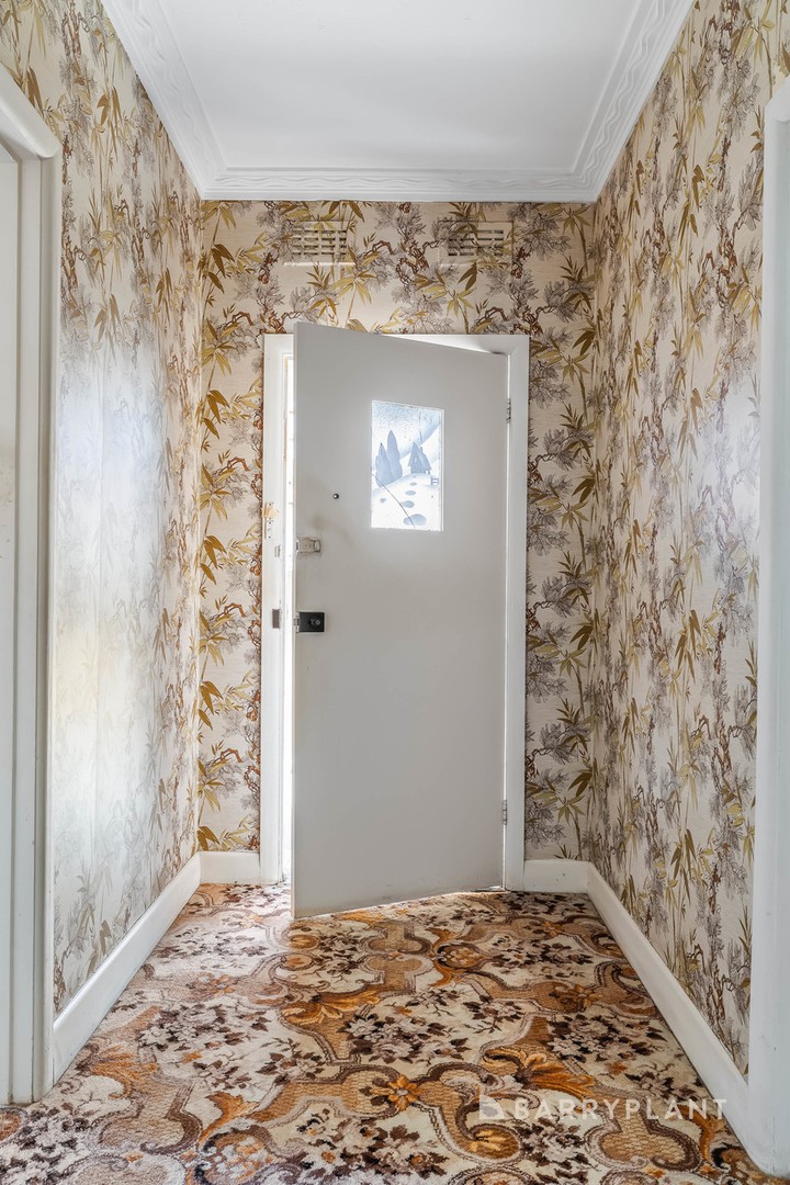 1 Sapphire Street, Preston, VIC 3072 - Thumbnail 2 - 17/02/2025