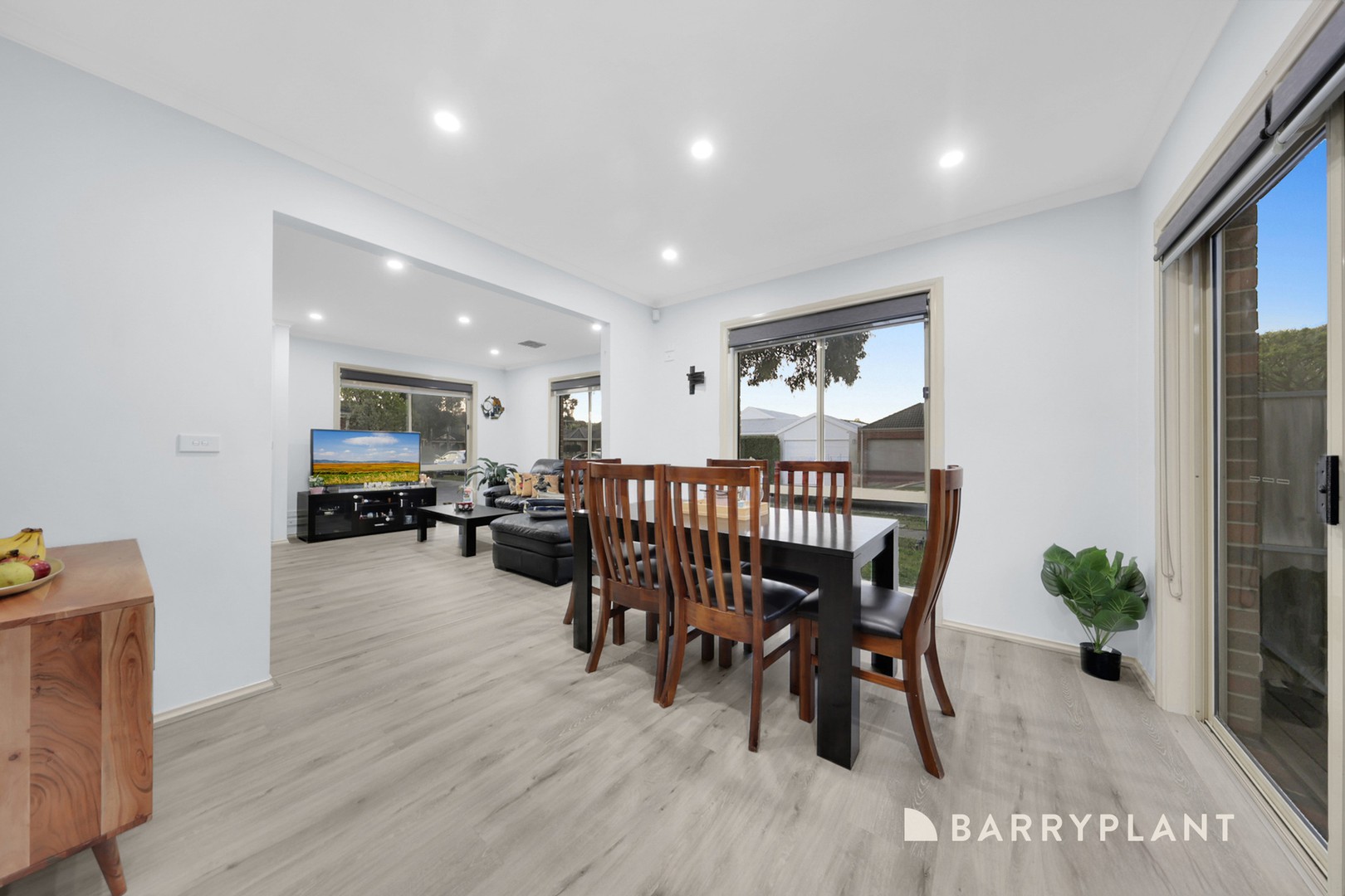 1 Saville Place, South Morang, VIC 3752, South Morang - Thumbnail 3