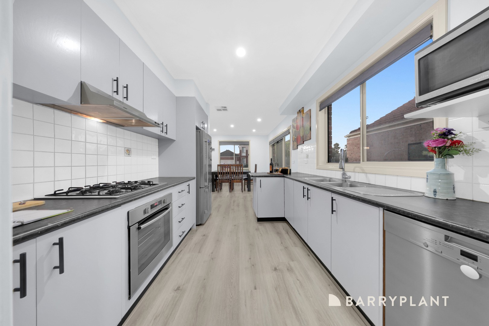 1 Saville Place, South Morang, VIC 3752, South Morang - Thumbnail 4