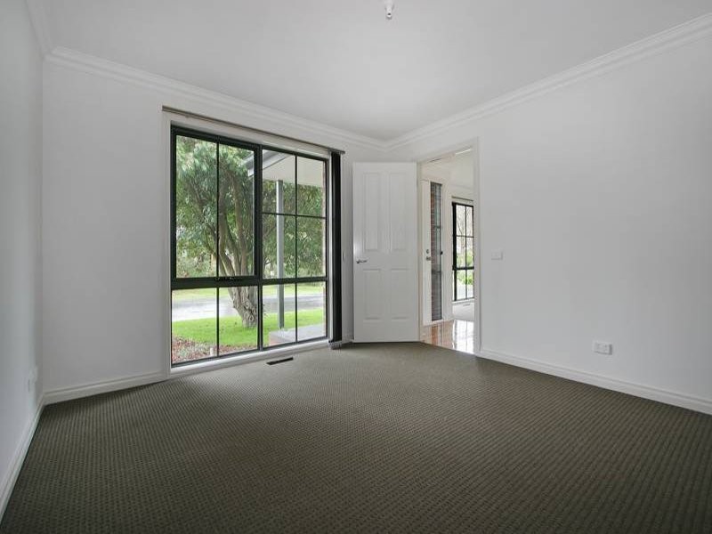 1 Seares Drive, Ringwood East, VIC 3135, Ringwood East - Thumbnail 2