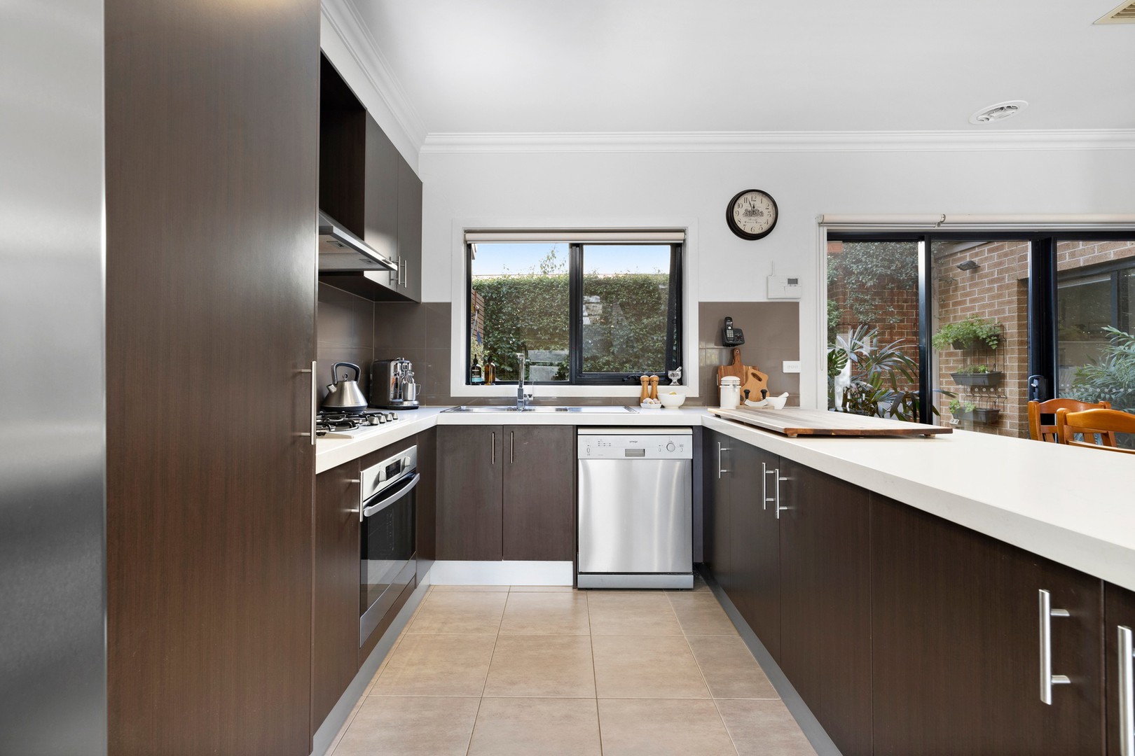 1 Seddon Place, Caroline Springs, VIC 3023 - Thumbnail 2 - 15/05/2025