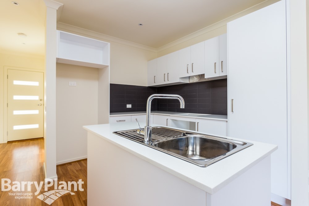 1 Solo Street, Point Cook, VIC 3030, Point Cook - Thumbnail 2