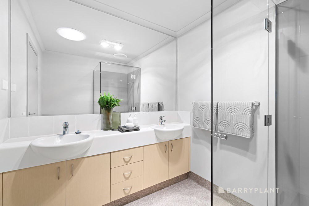 1 Sovereign Manors Crescent, Rowville, VIC 3178, Rowville - Thumbnail 7