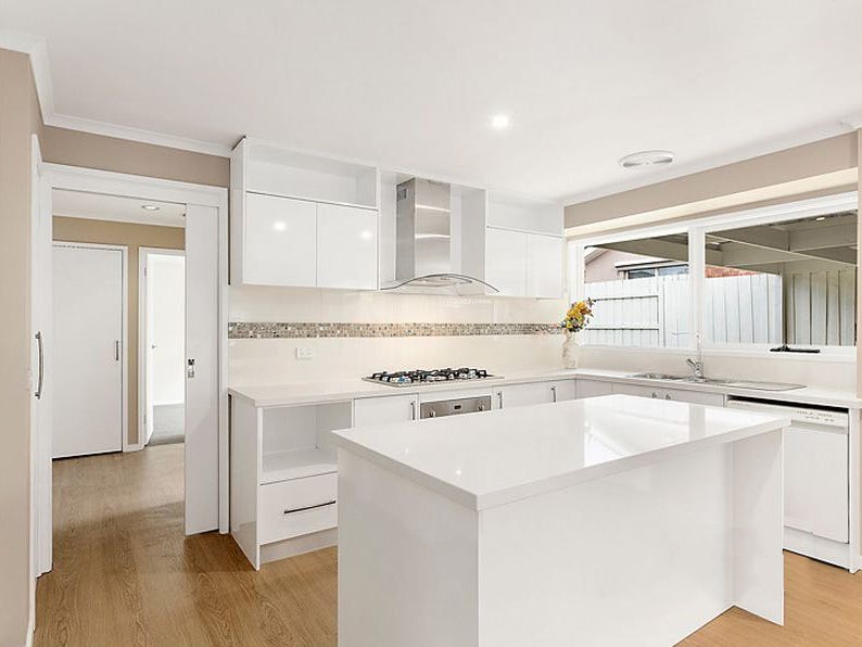 1 Spruce Drive, Rowville, VIC 3178, Rowville - Thumbnail 2