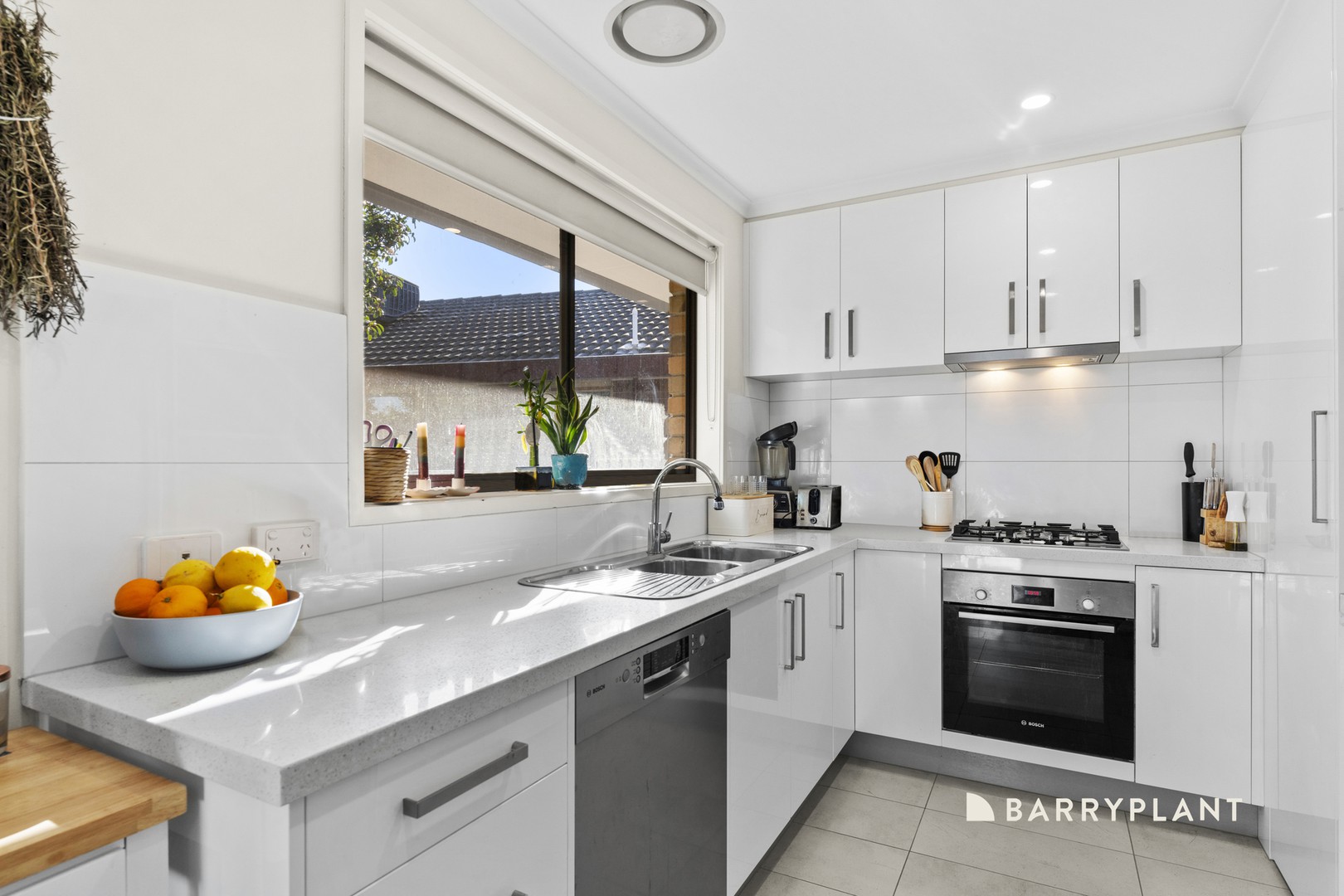 1 Strathavan Drive, Berwick, VIC 3806, Berwick - Thumbnail 4