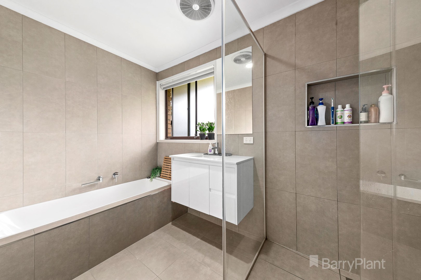 1 Strathavan Drive, Berwick, VIC 3806, Berwick - Thumbnail 7