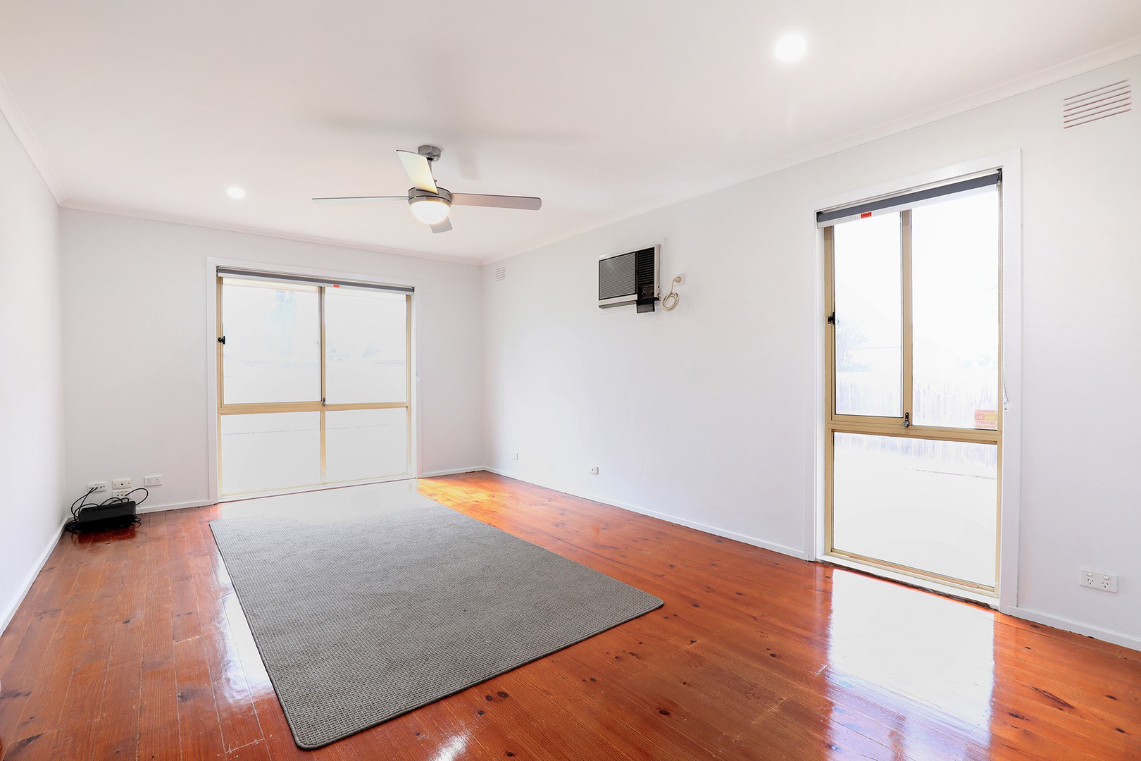 1 Sussex Crescent, Seaford, VIC 3198, Seaford - Thumbnail 3
