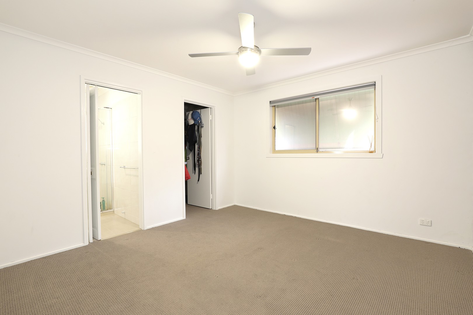 1 Sussex Crescent, Seaford, VIC 3198, Seaford - Thumbnail 5