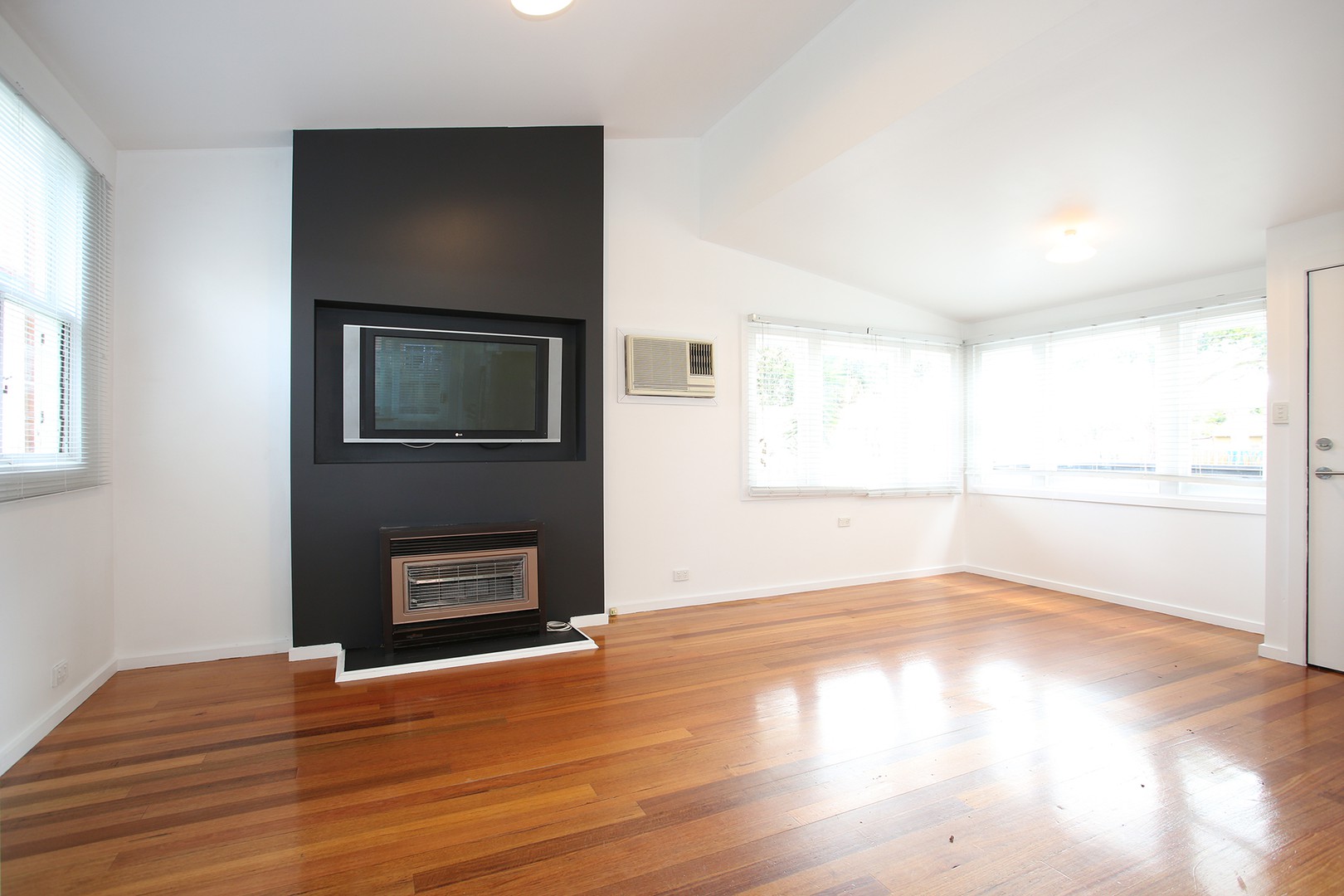 1 Swift Street, Frankston, VIC 3199, Frankston - Thumbnail 4