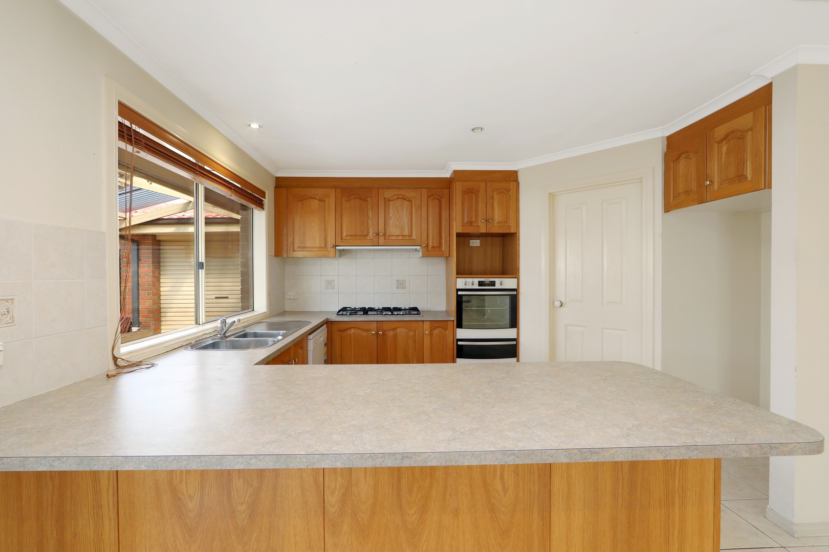 1 Tara Close, Rowville, VIC 3178, Rowville - Thumbnail 4