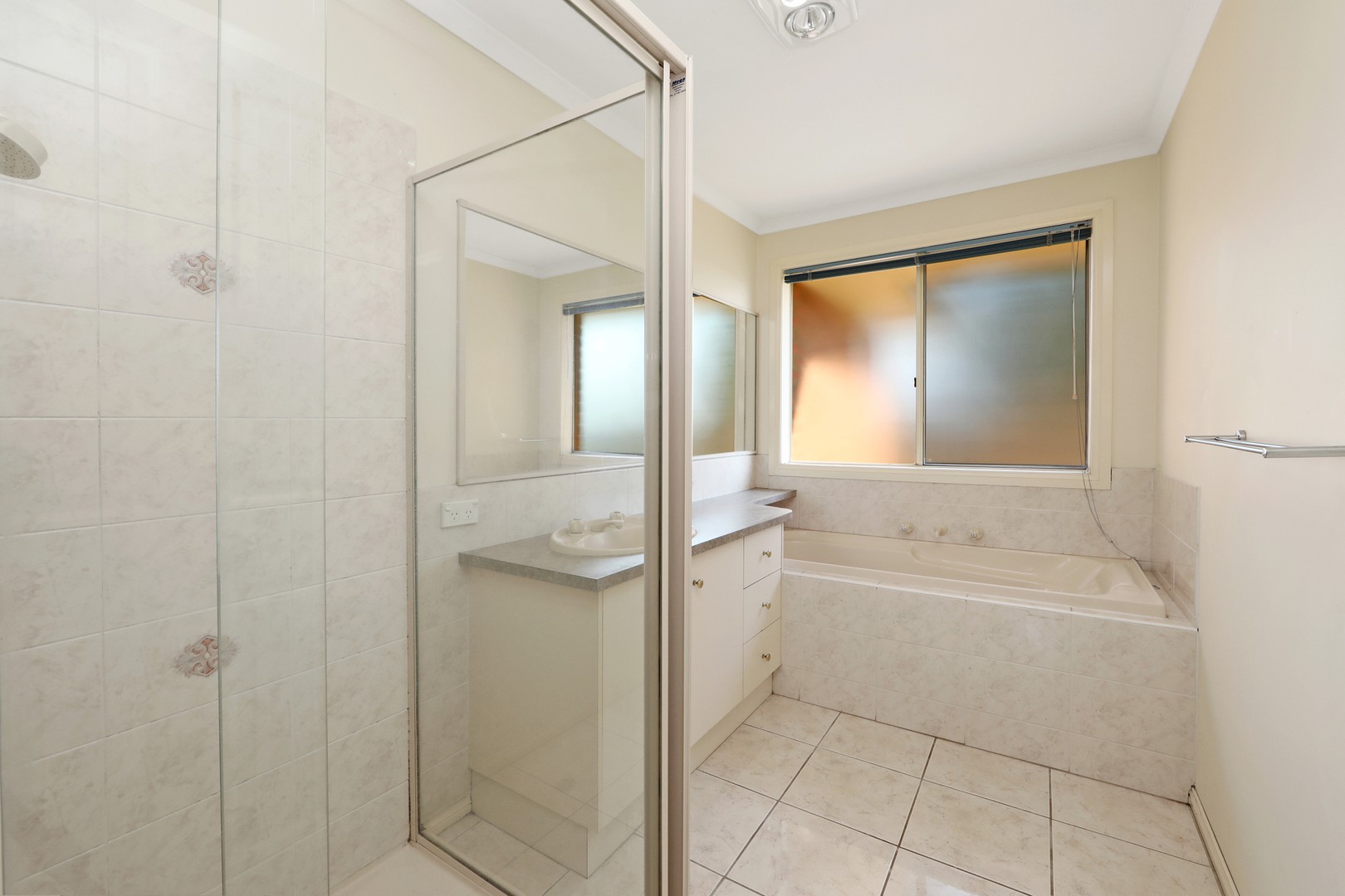 1 Tara Close, Rowville, VIC 3178, Rowville - Thumbnail 6