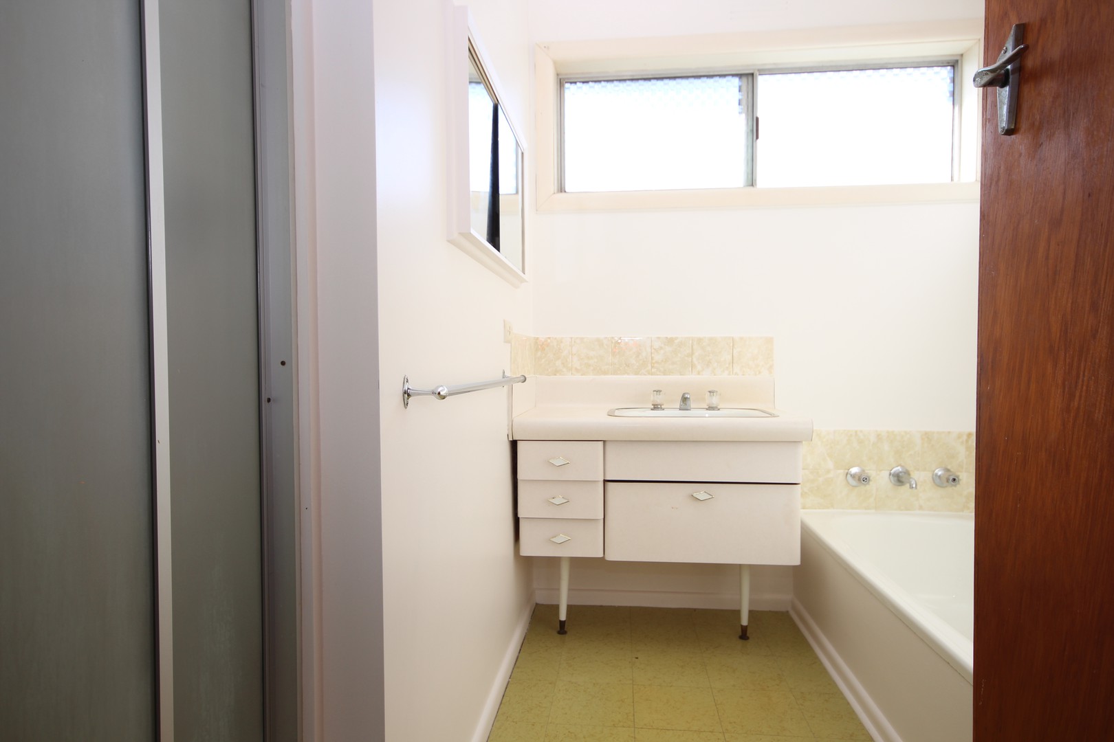 1 Teresa Avenue, Corio, VIC 3214, Corio - Thumbnail 6