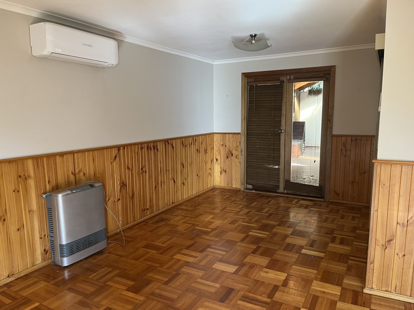 1 Trent  Close, Werribee, VIC 3030, Werribee - Thumbnail 4