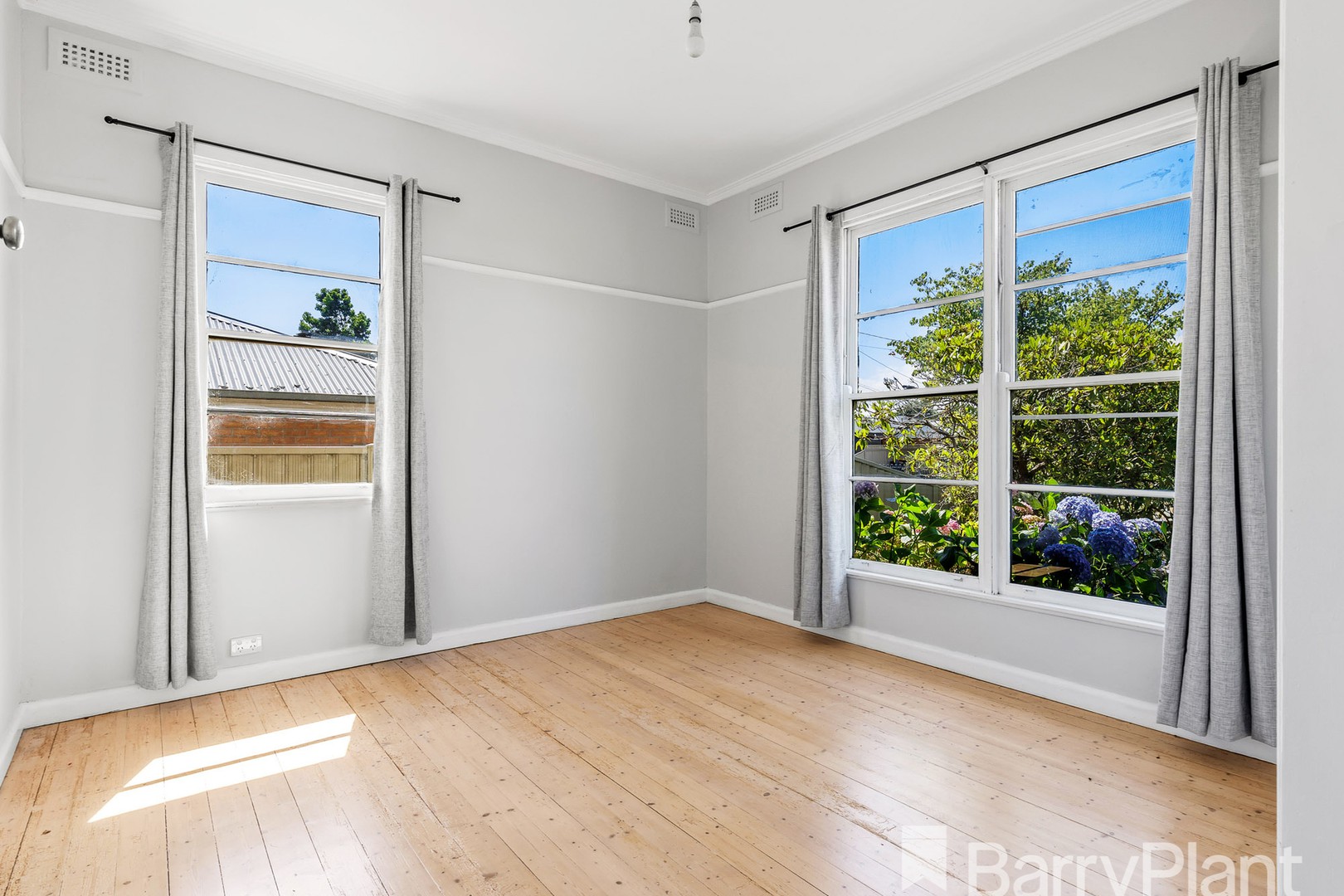 1 Verbena Grove, Wendouree, VIC 3355, Wendouree - Thumbnail 5