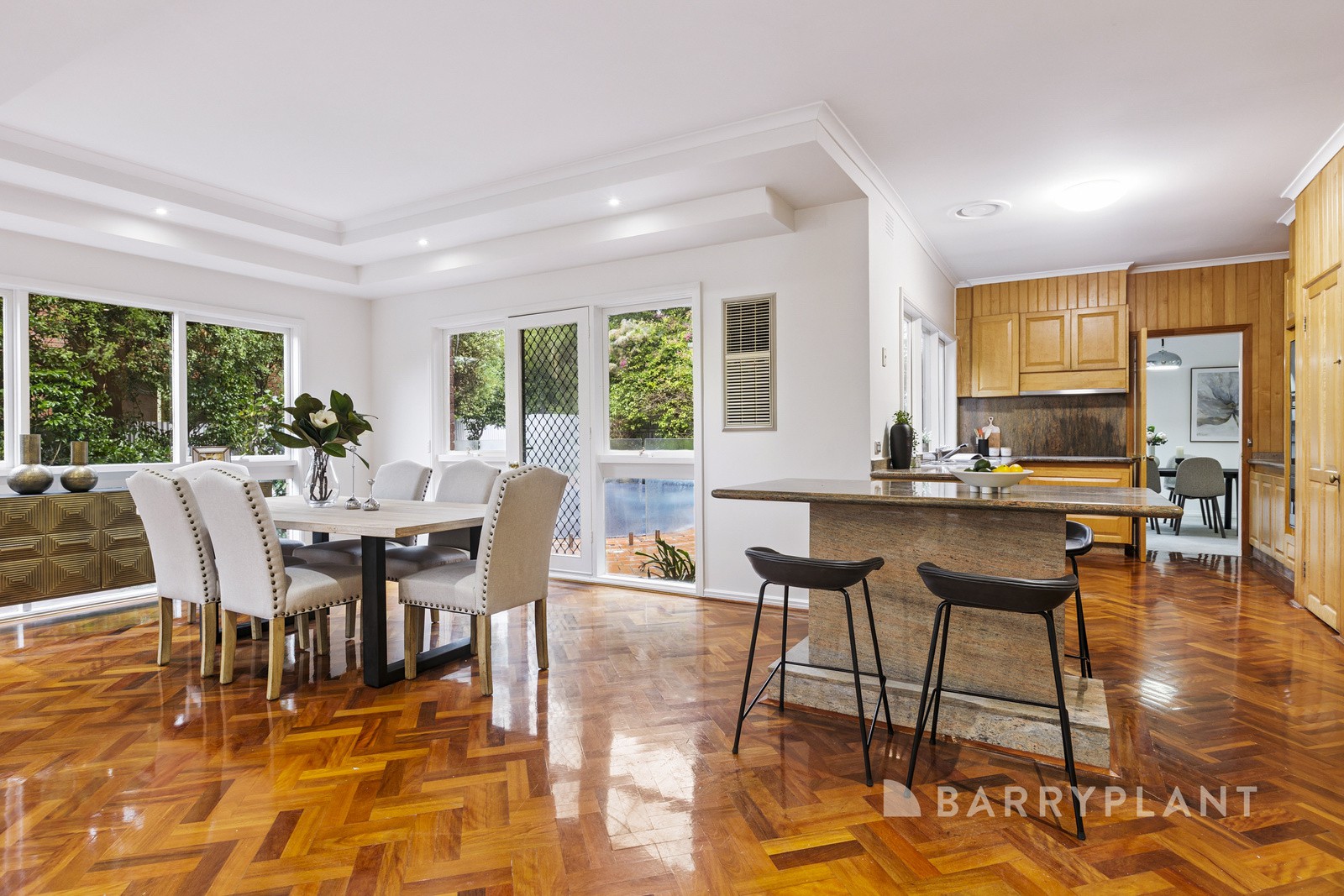 1 Vine Court, Glen Waverley, VIC 3150, Glen Waverley - Thumbnail 4