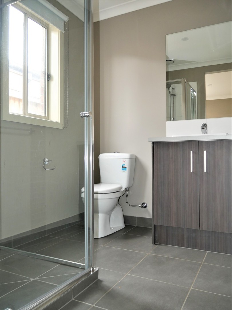 1 Violet Close, Rockbank, VIC 3335, Rockbank - Thumbnail 5