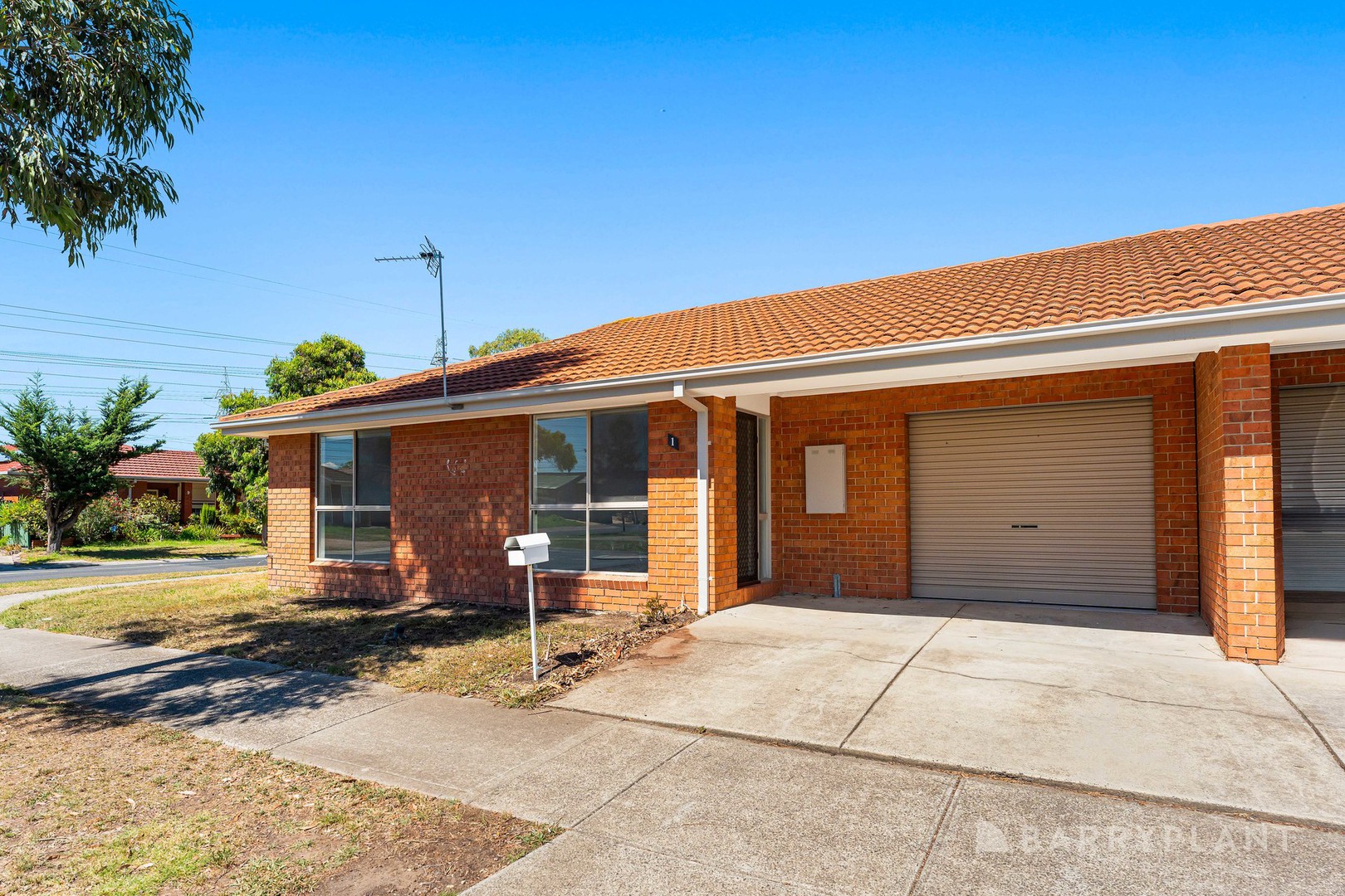 1 Wahgunyah Drive, St Albans, VIC 3021 - Thumbnail 2 - 13/02/2025