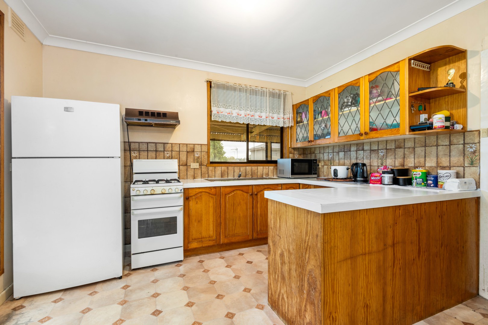 1 Waitara Grove, Norlane, VIC 3214, Norlane - Thumbnail 3