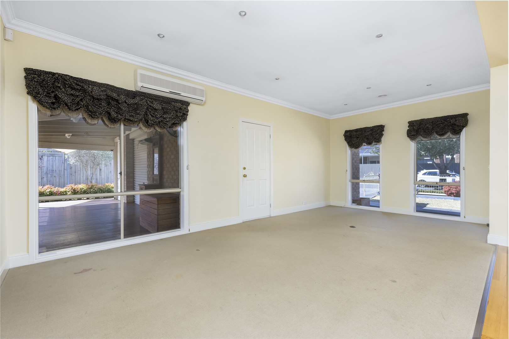 1 Wakefield Court, Point Cook, VIC 3030, Point Cook - Thumbnail 2