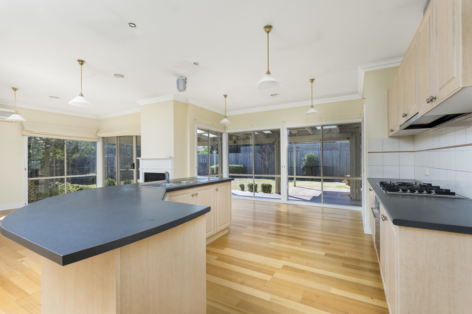 1 Wakefield Court, Point Cook, VIC 3030, Point Cook - Thumbnail 3