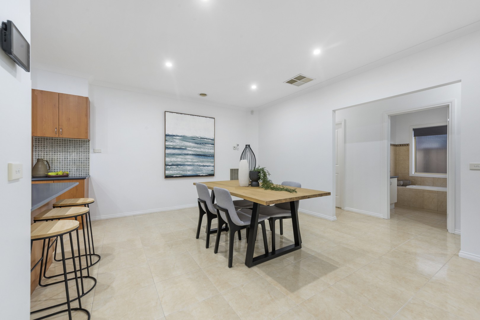 1 Waterside Drive, Burnside Heights, VIC 3023, Burnside Heights - Thumbnail 4