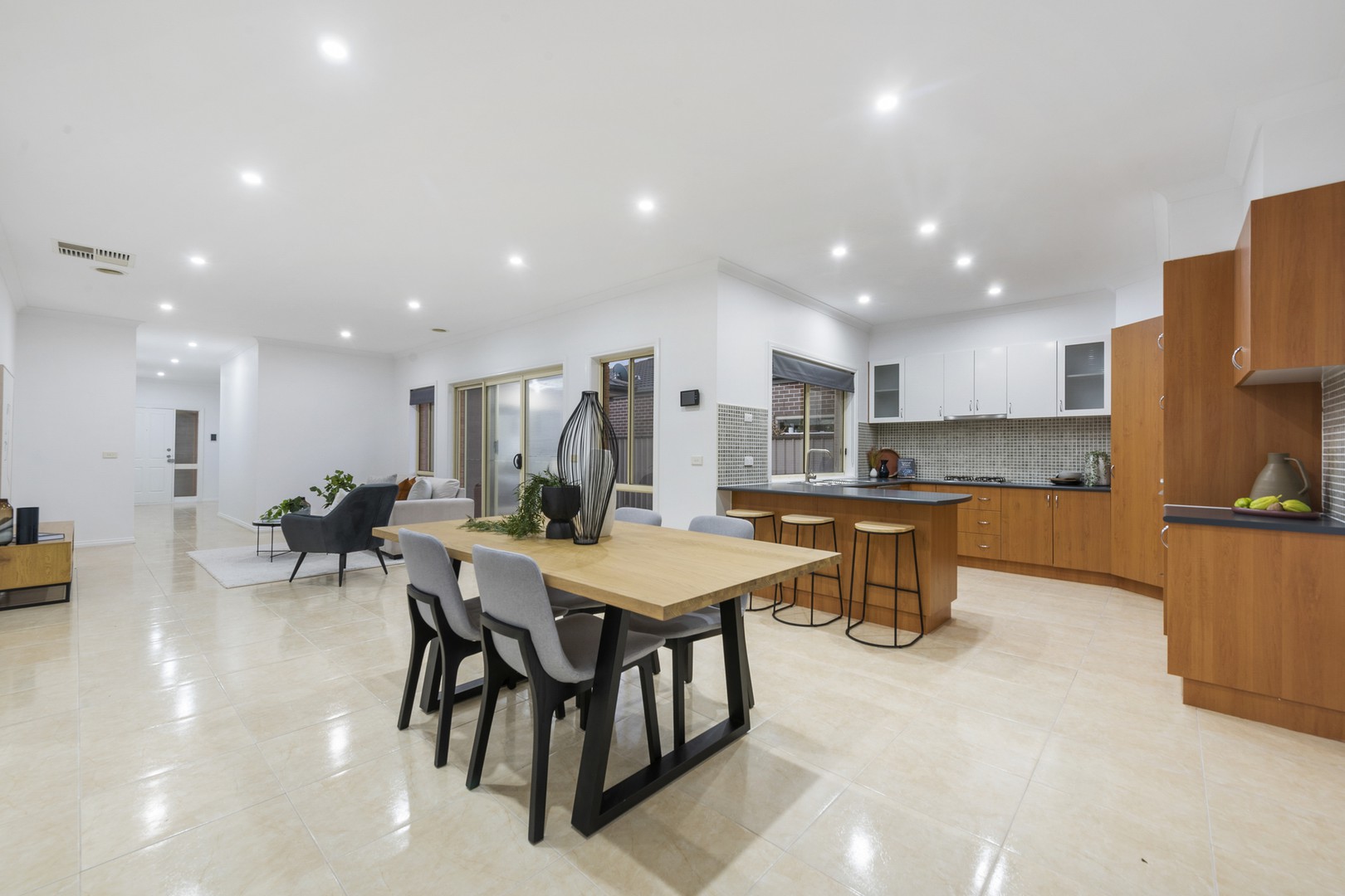1 Waterside Drive, Burnside Heights, VIC 3023, Burnside Heights - Thumbnail 5