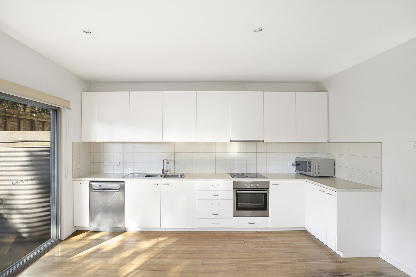 1 Waxflower Crescent, Bundoora, VIC 3083 - Thumbnail 1 - 13/08/2024