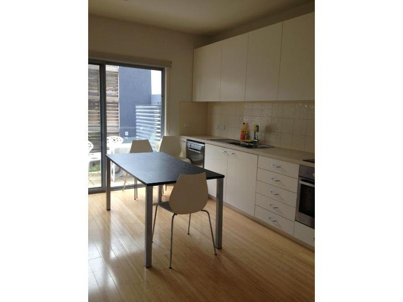 1 Waxflower Crescent, Bundoora, VIC 3083, Bundoora - Thumbnail 2