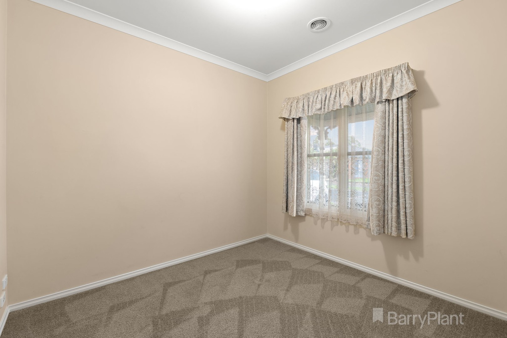 1 Willowbank Pocket, Pakenham, VIC 3810, Pakenham - Thumbnail 8