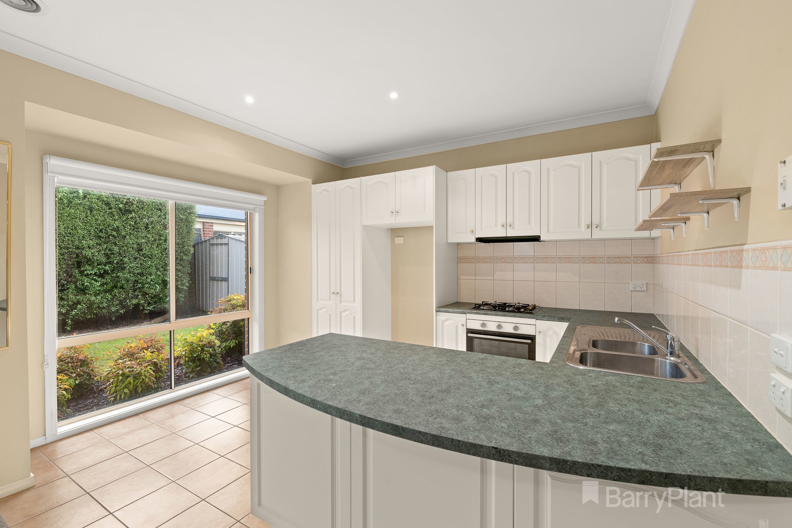 1 Willowbank Pocket, Pakenham, VIC 3810, Pakenham - Thumbnail 3