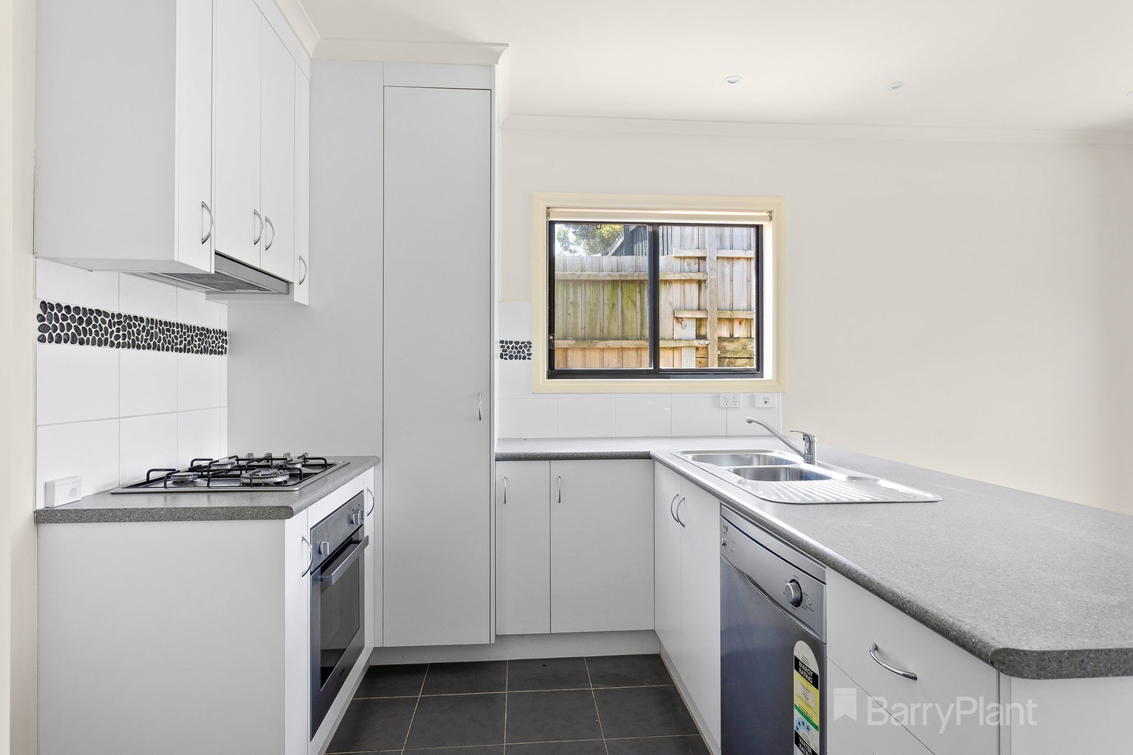 10/103 Army Road, Pakenham, VIC 3810, Pakenham - Thumbnail 4