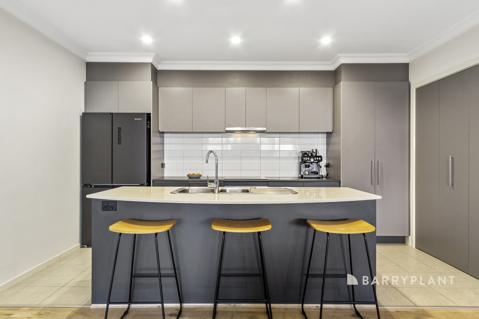 10/12 Bourke Street, Ringwood, VIC 3134, Ringwood - Thumbnail 2