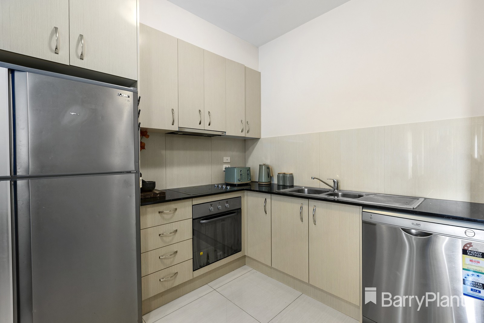 10/3 Market Street, Dandenong, VIC 3175, Dandenong - Thumbnail 3