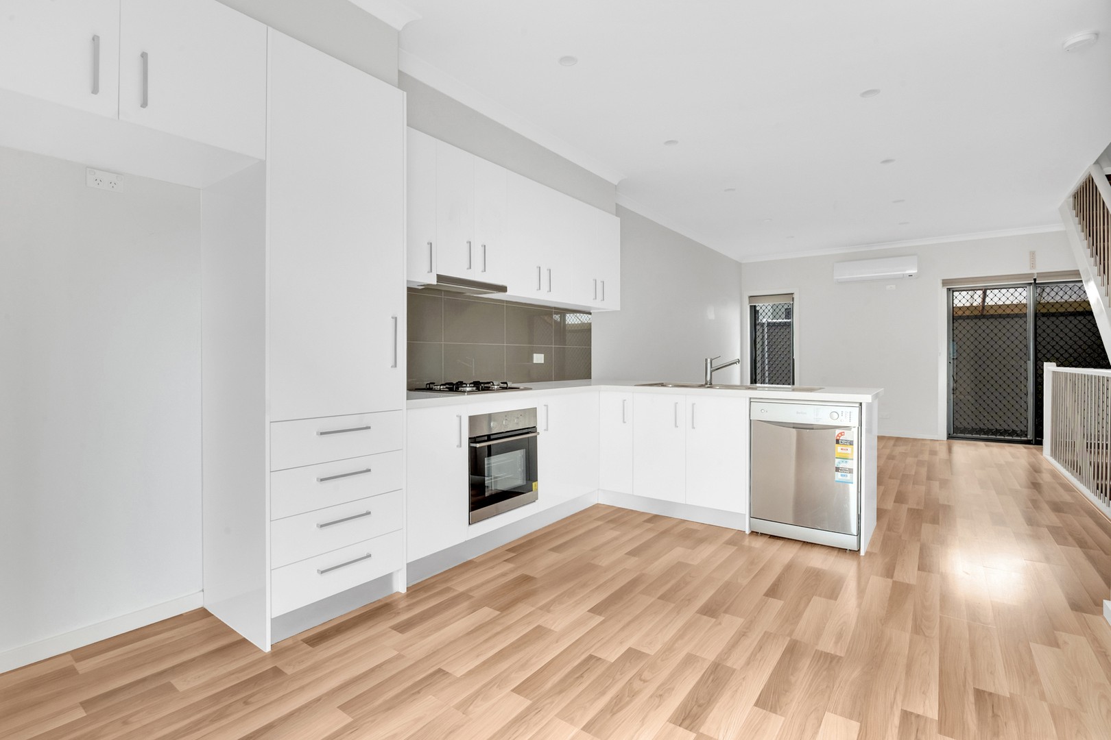 10/31-57 Punt Street, Craigieburn, VIC 3064, Craigieburn - Thumbnail 4
