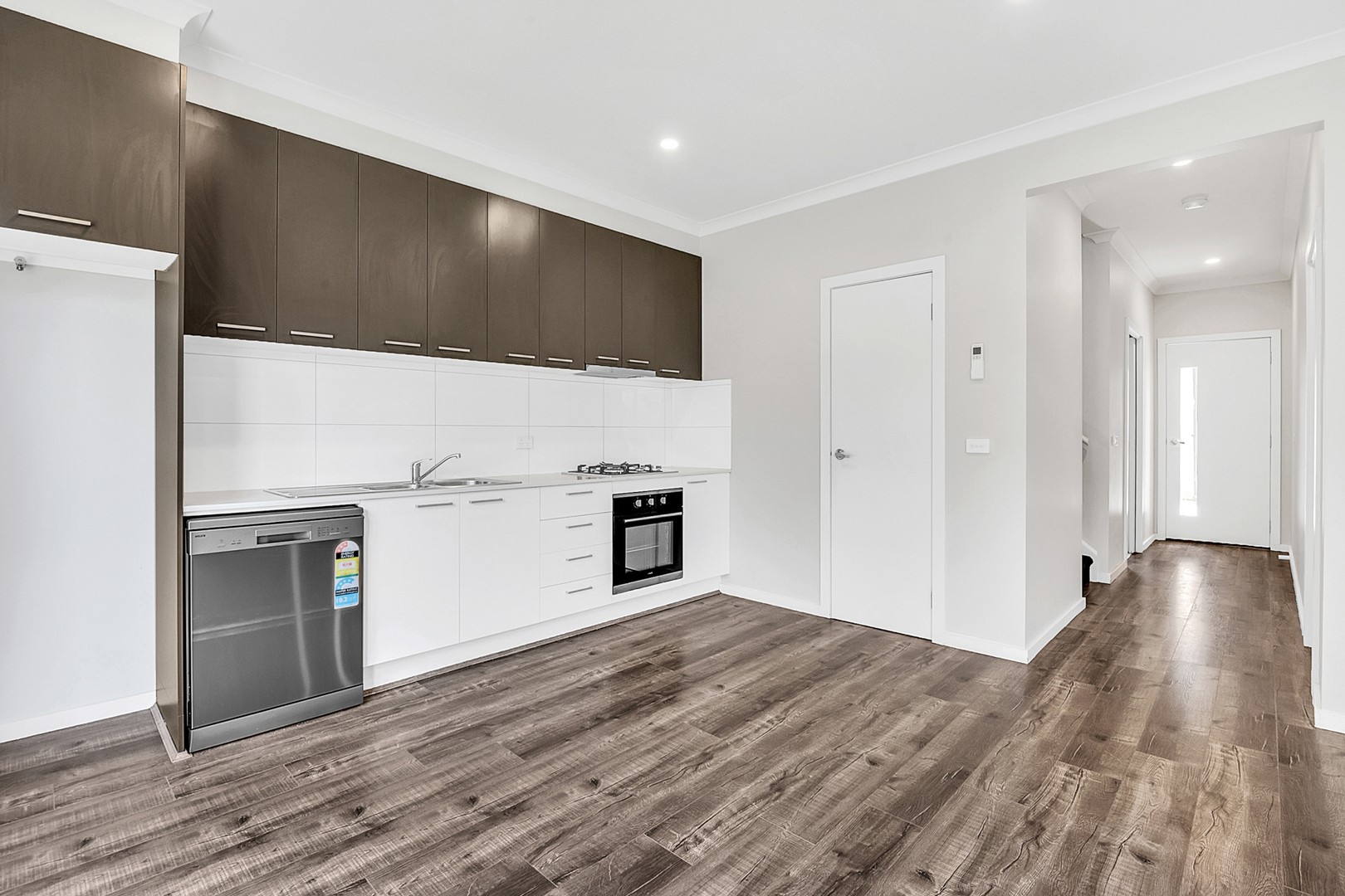 10/8-10 Fortitude Drive, Craigieburn, VIC 3064, Craigieburn - Thumbnail 2