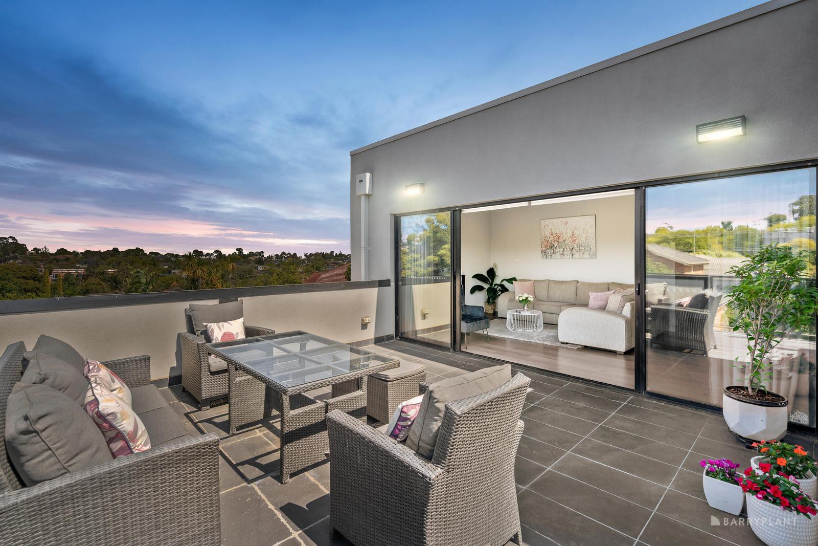 10/8 George Street, Doncaster East, VIC 3109 - Thumbnail 2 - 12/03/2025