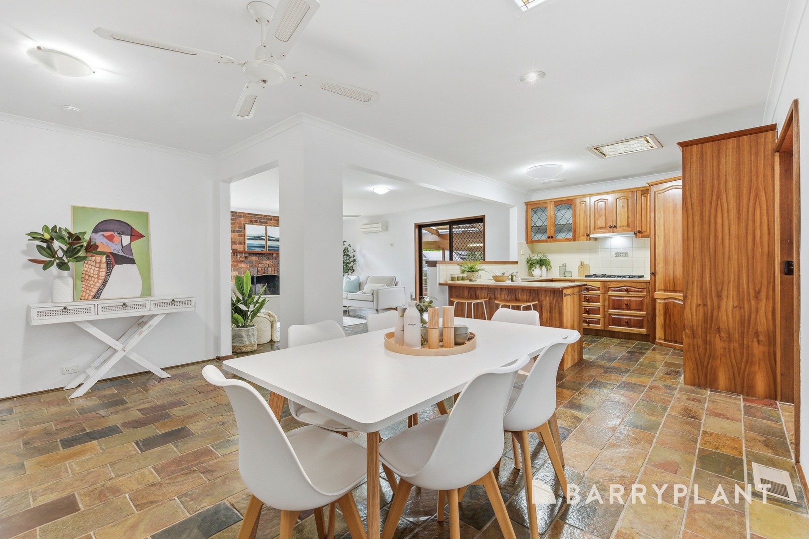 10 Aisbett Avenue, Wantirna South, VIC 3152, Wantirna South - Thumbnail 5