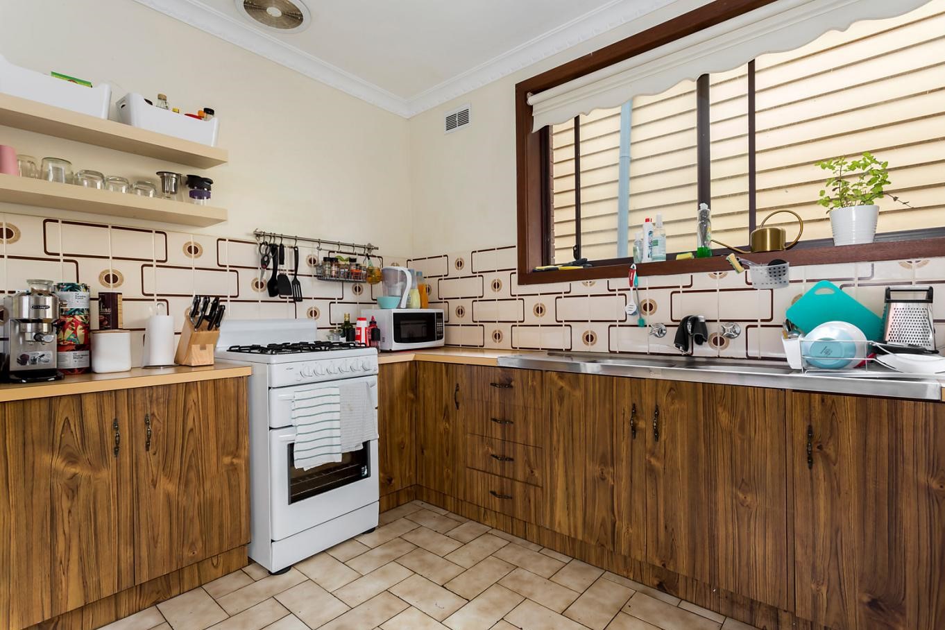 10 Albert Street, Moonee Ponds, VIC 3039, Moonee Ponds - Thumbnail 2