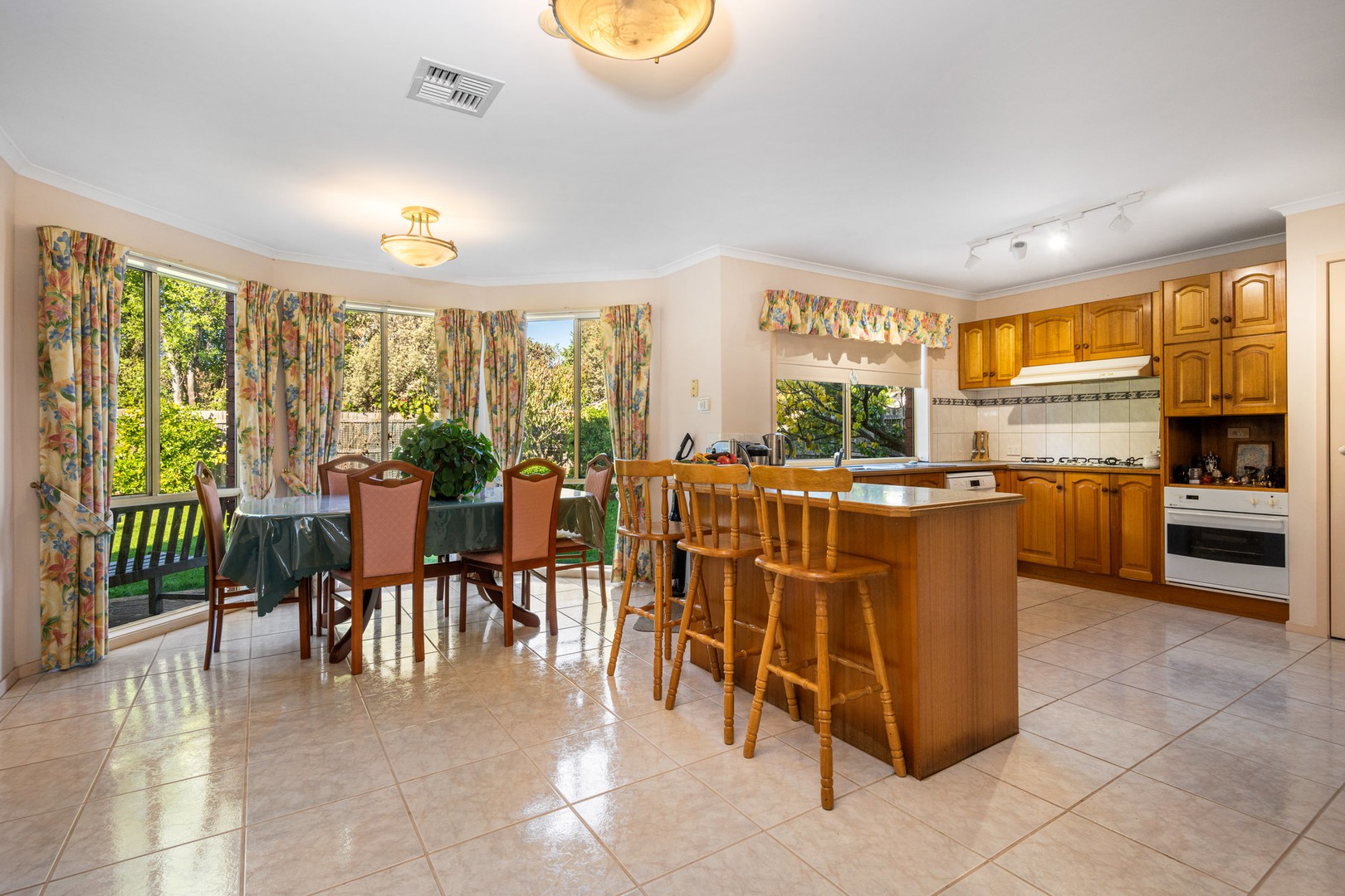10 Alderley Court, Hamlyn Heights, VIC 3215, Hamlyn Heights - Thumbnail 3