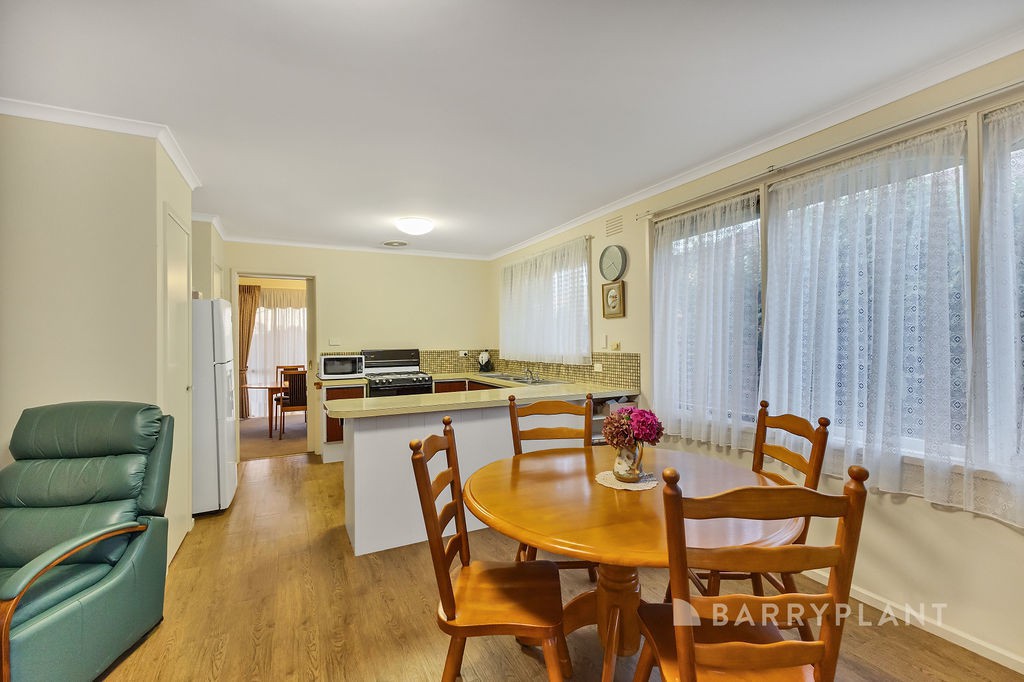 10 Allendale Crescent, Wheelers Hill, VIC 3150, Wheelers Hill - Thumbnail 6