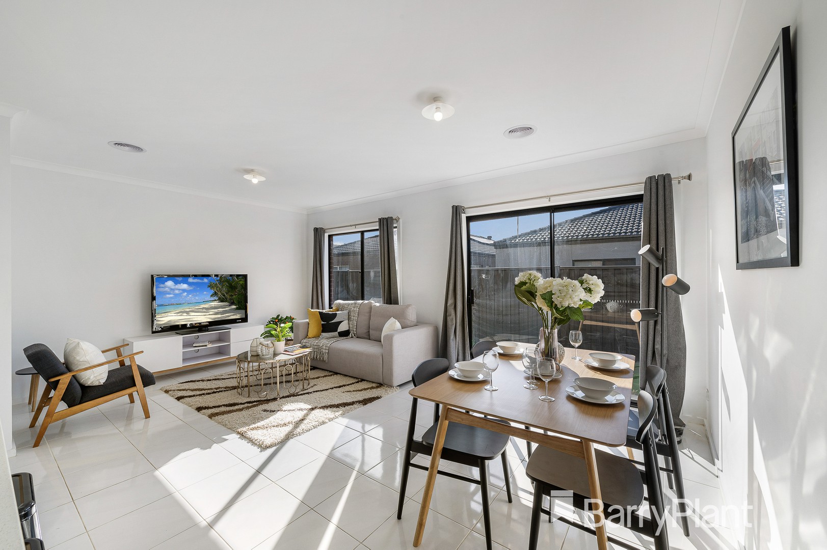 10 Amak  Grove, Truganina, VIC 3029, Truganina - Thumbnail 2