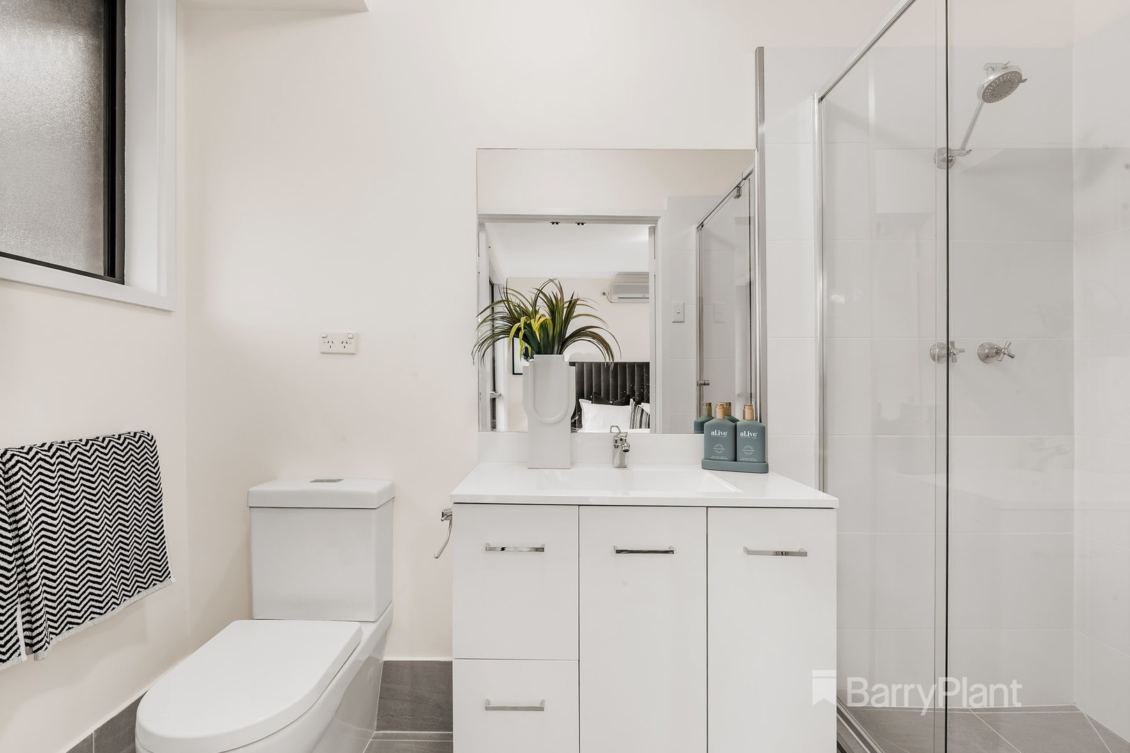 10 Amesbury Avenue, Wantirna, VIC 3152, Wantirna - Thumbnail 7