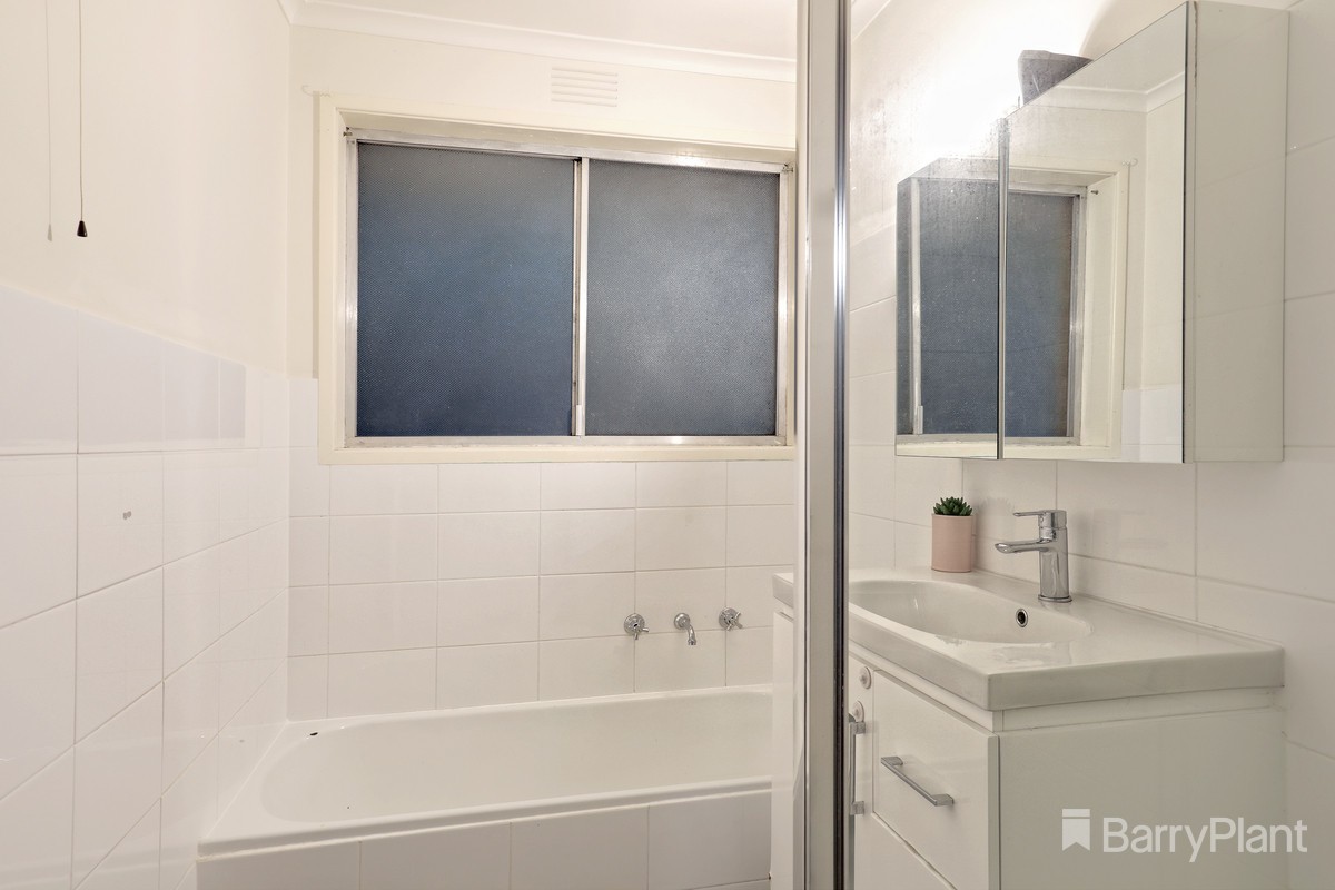 10 Anne Street, Emerald, VIC 3782, Emerald - Thumbnail 2