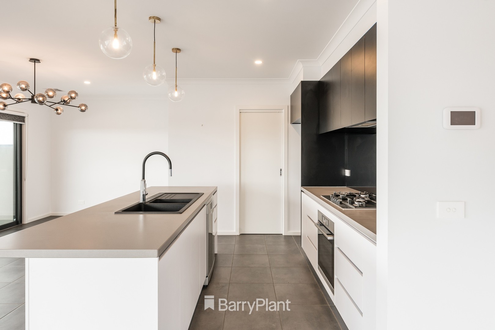 10 Annmaree Road, Highton, VIC 3216, Highton - Thumbnail 4